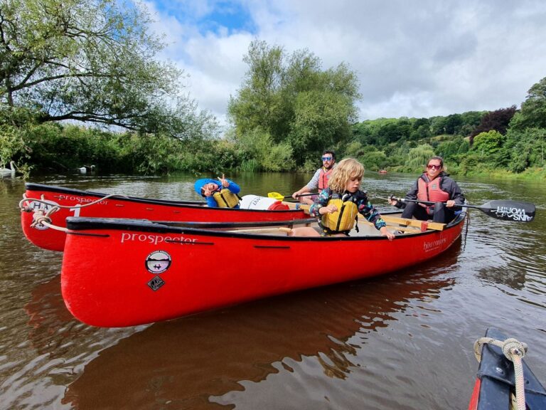 CANOEING OPEN CANOE HIRE WYE VALLEY RIVER WYE HAY ON WYE